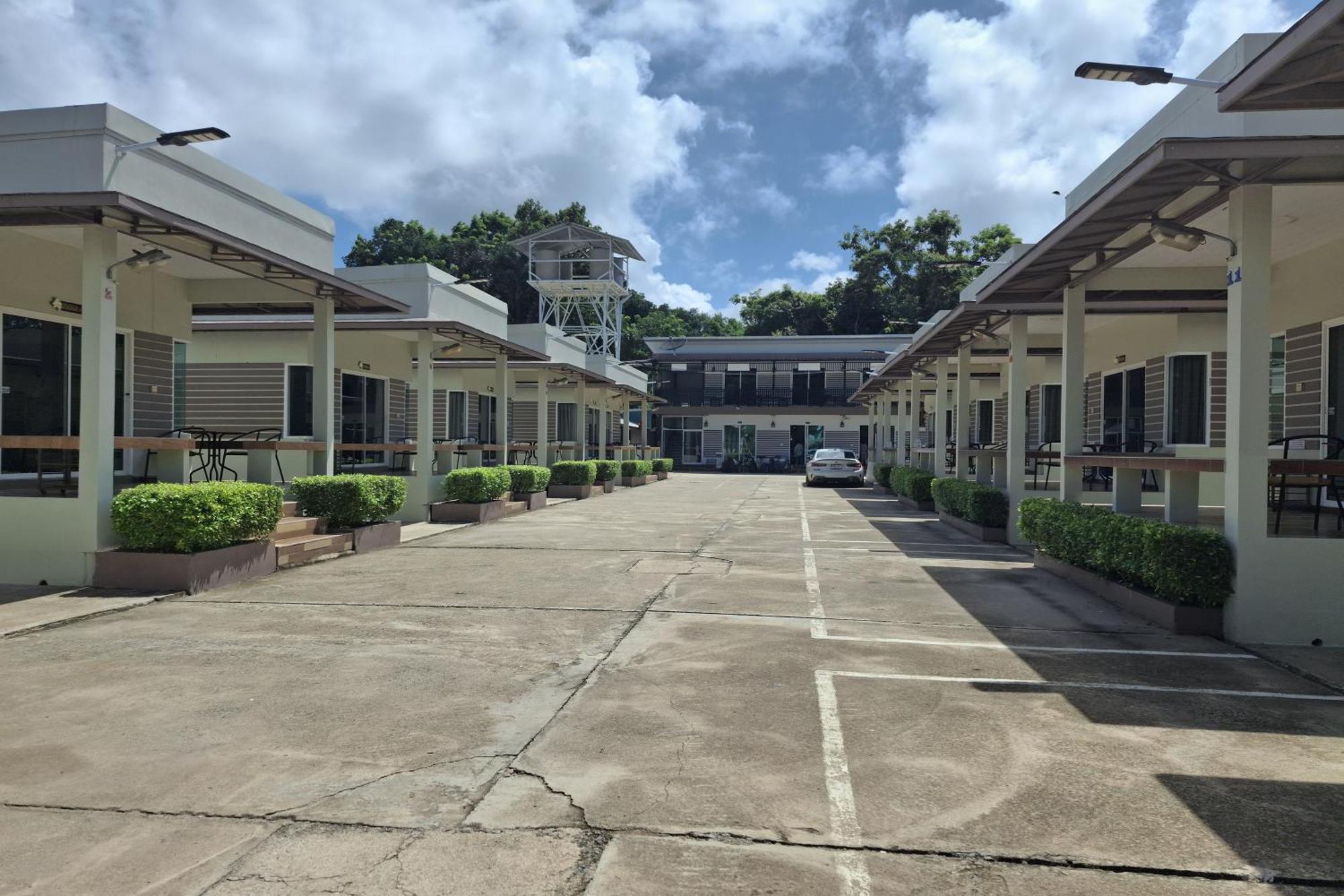 Pleai Ta Lea Resort Chao Lao Beach Exteriör bild